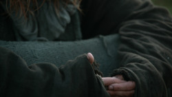extant_GameOfThrones_3x07-TheBearAndTheMaidenFair_4950