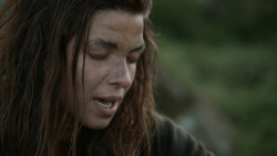 extant_GameOfThrones_3x07-TheBearAndTheMaidenFair_4963