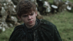 extant_GameOfThrones_3x07-TheBearAndTheMaidenFair_4974
