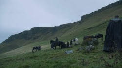 extant_GameOfThrones_3x07-TheBearAndTheMaidenFair_5082