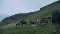 extant_GameOfThrones_3x07-TheBearAndTheMaidenFair_5084