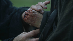 extant_GameOfThrones_3x07-TheBearAndTheMaidenFair_5096