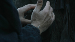 extant_GameOfThrones_3x07-TheBearAndTheMaidenFair_5125