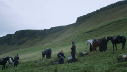 extant_GameOfThrones_3x07-TheBearAndTheMaidenFair_5382