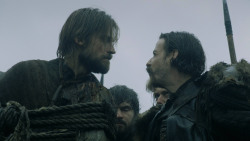 extant_GameOfThrones_3x07-TheBearAndTheMaidenFair_5645