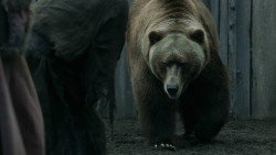 extant_GameOfThrones_3x07-TheBearAndTheMaidenFair_5700