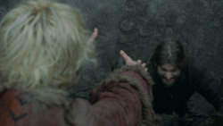 extant_GameOfThrones_3x07-TheBearAndTheMaidenFair_5772
