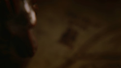 extant_GameOfThrones_3x09-TheRainsOfCastamere_0001