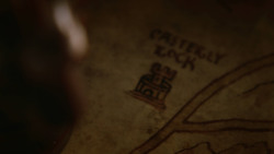 extant_GameOfThrones_3x09-TheRainsOfCastamere_0002