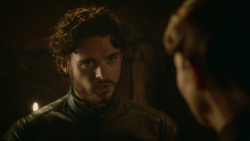 extant_GameOfThrones_3x09-TheRainsOfCastamere_0110