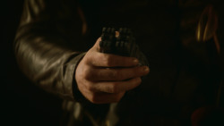 extant_GameOfThrones_3x09-TheRainsOfCastamere_0132