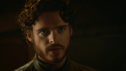 extant_GameOfThrones_3x09-TheRainsOfCastamere_0137