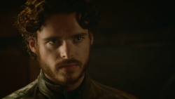 extant_GameOfThrones_3x09-TheRainsOfCastamere_0210