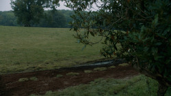 extant_GameOfThrones_3x09-TheRainsOfCastamere_0215