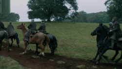 extant_GameOfThrones_3x09-TheRainsOfCastamere_0232