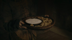 extant_GameOfThrones_3x09-TheRainsOfCastamere_0254