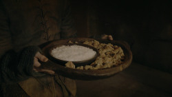 extant_GameOfThrones_3x09-TheRainsOfCastamere_0255