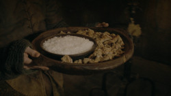 extant_GameOfThrones_3x09-TheRainsOfCastamere_0256