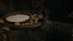 extant_GameOfThrones_3x09-TheRainsOfCastamere_0258