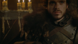 extant_GameOfThrones_3x09-TheRainsOfCastamere_0261