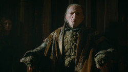 extant_GameOfThrones_3x09-TheRainsOfCastamere_0275