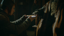 extant_GameOfThrones_3x09-TheRainsOfCastamere_0291
