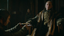 extant_GameOfThrones_3x09-TheRainsOfCastamere_0293