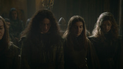 extant_GameOfThrones_3x09-TheRainsOfCastamere_0398