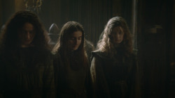 extant_GameOfThrones_3x09-TheRainsOfCastamere_0403