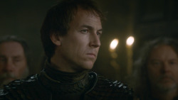 extant_GameOfThrones_3x09-TheRainsOfCastamere_0404
