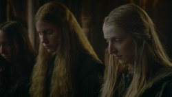 extant_GameOfThrones_3x09-TheRainsOfCastamere_0434