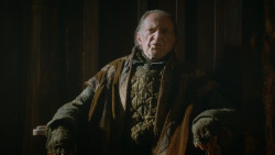 extant_GameOfThrones_3x09-TheRainsOfCastamere_0454
