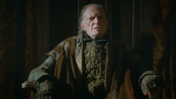 extant_GameOfThrones_3x09-TheRainsOfCastamere_0458