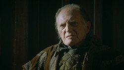 extant_GameOfThrones_3x09-TheRainsOfCastamere_0494