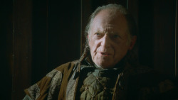 extant_GameOfThrones_3x09-TheRainsOfCastamere_0567