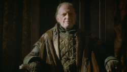 extant_GameOfThrones_3x09-TheRainsOfCastamere_0621