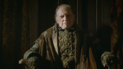 extant_GameOfThrones_3x09-TheRainsOfCastamere_0625