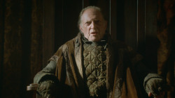 extant_GameOfThrones_3x09-TheRainsOfCastamere_0626