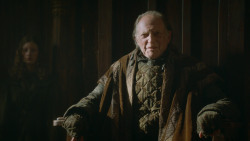 extant_GameOfThrones_3x09-TheRainsOfCastamere_0643