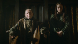 extant_GameOfThrones_3x09-TheRainsOfCastamere_0678