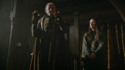 extant_GameOfThrones_3x09-TheRainsOfCastamere_0794