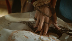 extant_GameOfThrones_3x09-TheRainsOfCastamere_0853