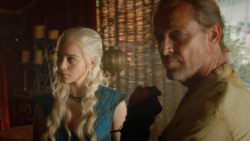 extant_GameOfThrones_3x09-TheRainsOfCastamere_0900