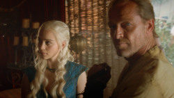 extant_GameOfThrones_3x09-TheRainsOfCastamere_0901