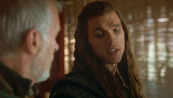 extant_GameOfThrones_3x09-TheRainsOfCastamere_0909