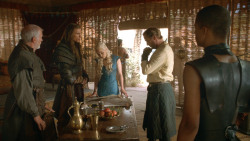 extant_GameOfThrones_3x09-TheRainsOfCastamere_0912