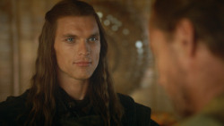 extant_GameOfThrones_3x09-TheRainsOfCastamere_0922