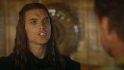 extant_GameOfThrones_3x09-TheRainsOfCastamere_0940