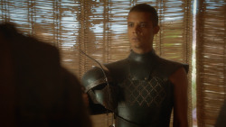 extant_GameOfThrones_3x09-TheRainsOfCastamere_0960