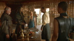 extant_GameOfThrones_3x09-TheRainsOfCastamere_0987